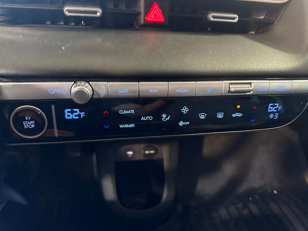 Thumbnail: 2023 Hyundai Ioniq 5 - 26