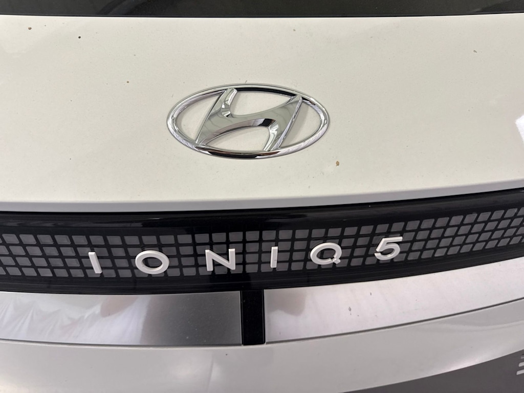 Thumbnail: 2024 Hyundai Ioniq 5 - 17