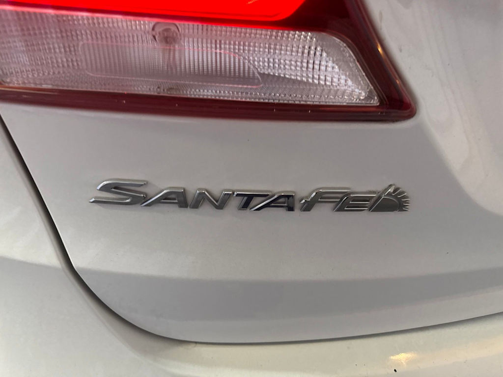 Thumbnail: 2018 Hyundai Santa Fe - 17