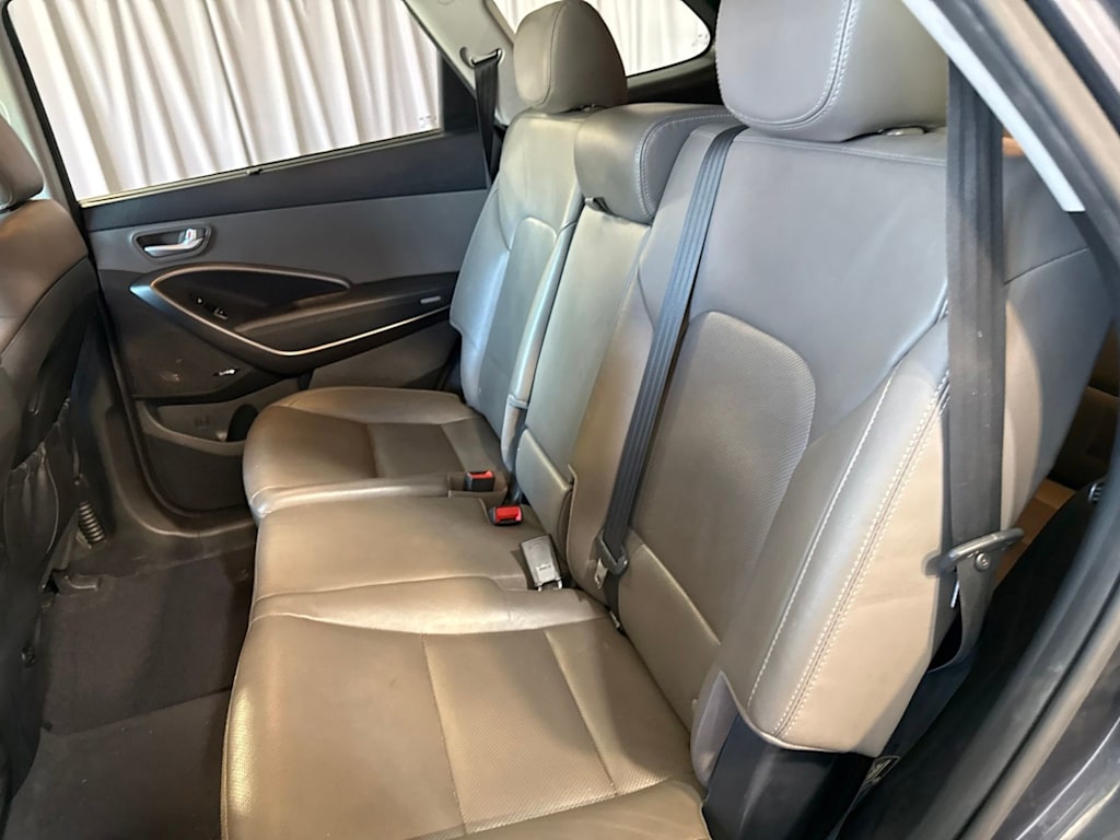 Thumbnail: 2017 Hyundai Santa Fe - 9