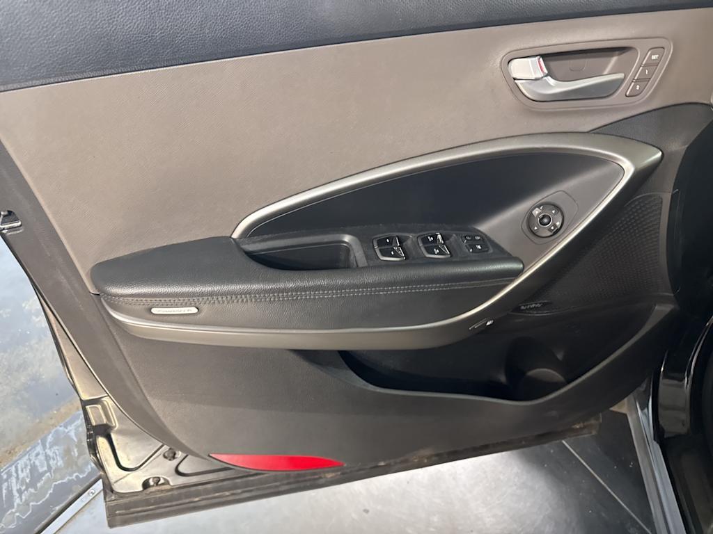 Thumbnail: 2018 Hyundai Santa Fe - 23