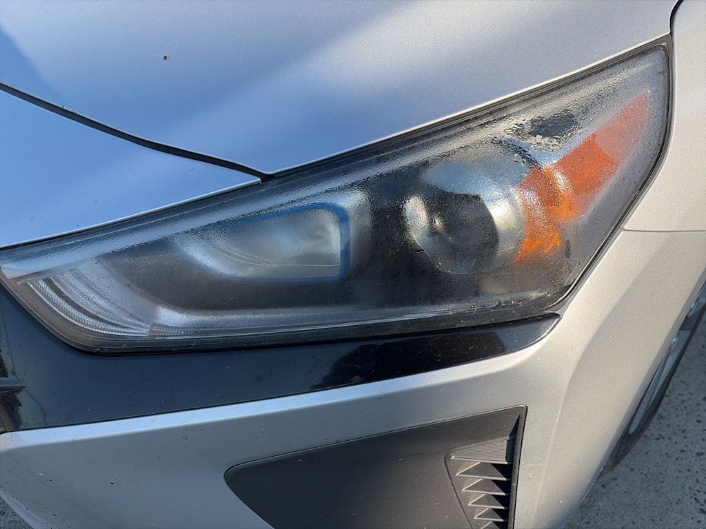 Thumbnail: 2018 Hyundai Ioniq - 14