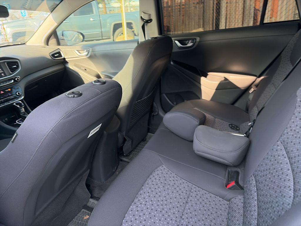 Thumbnail: 2018 Hyundai Ioniq - 27