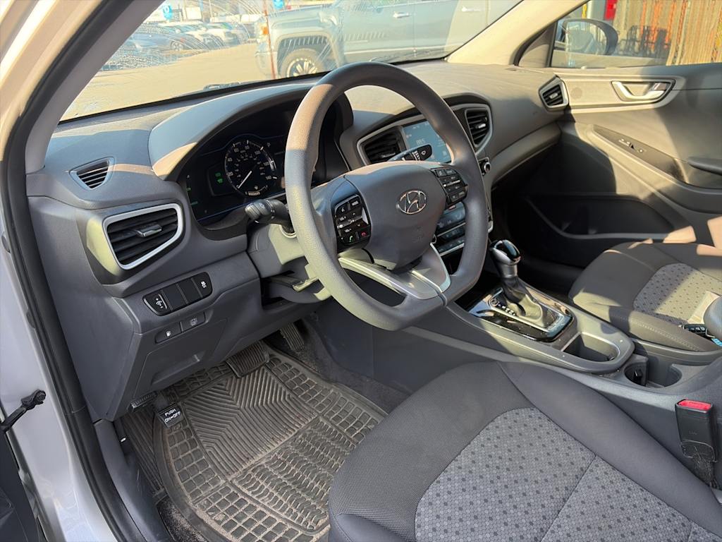 Thumbnail: 2018 Hyundai Ioniq - 7