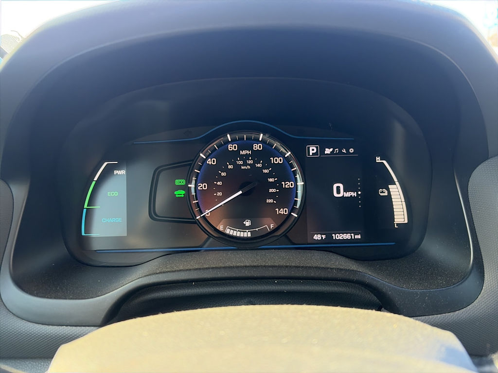 Thumbnail: 2018 Hyundai Ioniq - 13