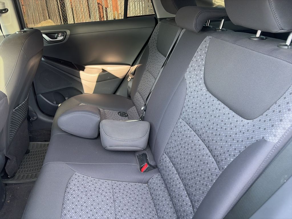 Thumbnail: 2018 Hyundai Ioniq - 28