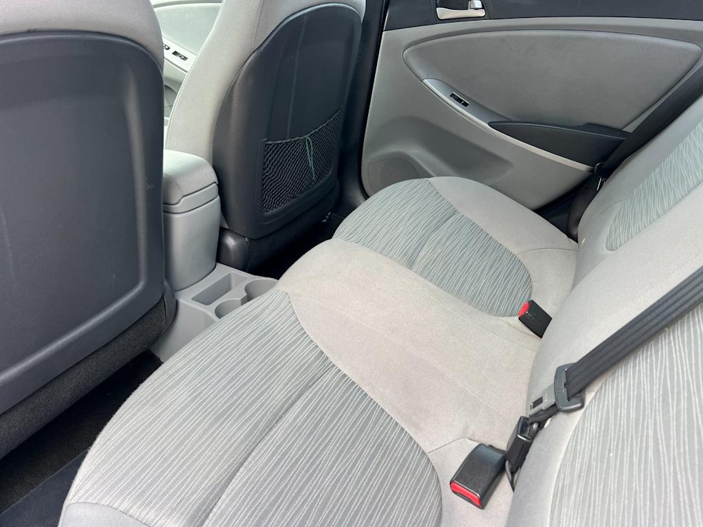 Thumbnail: 2015 Hyundai Accent - 12