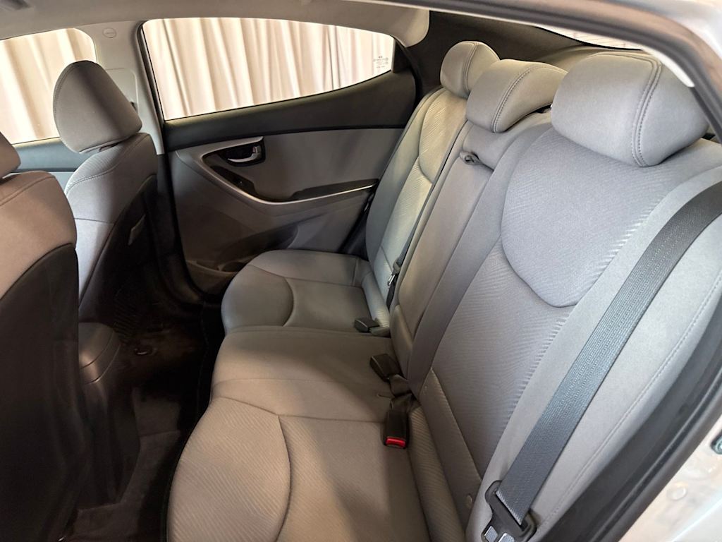 Thumbnail: 2012 Hyundai Elantra - 10