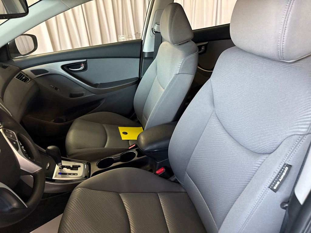 Thumbnail: 2012 Hyundai Elantra - 9