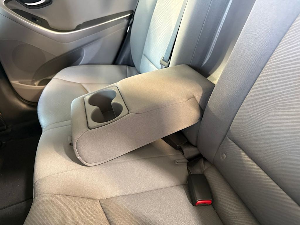 Thumbnail: 2012 Hyundai Elantra - 21
