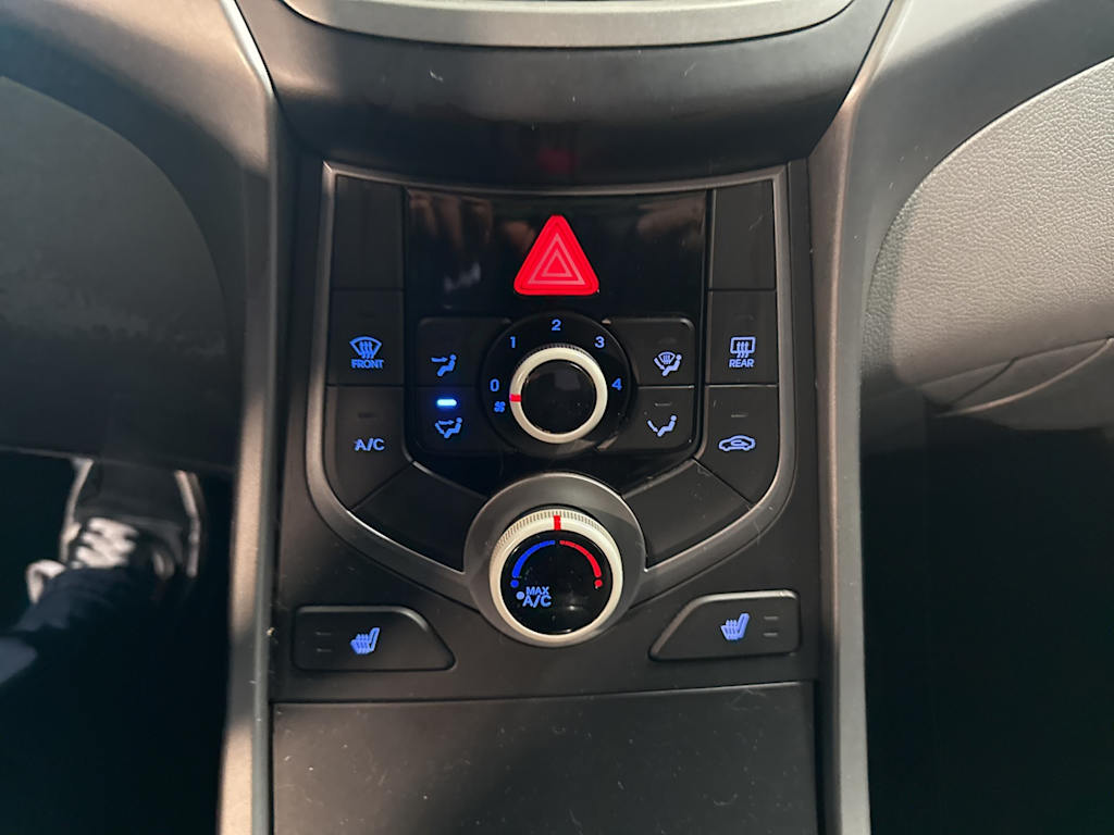 Thumbnail: 2014 Hyundai Elantra - 24