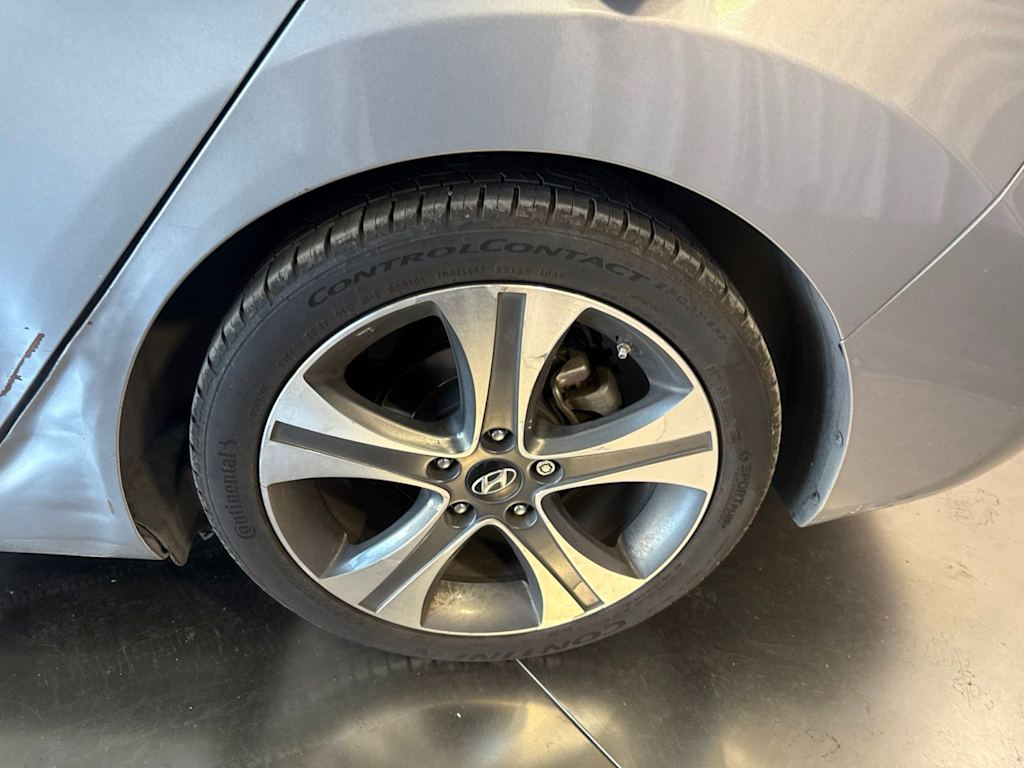 Thumbnail: 2016 Hyundai Elantra - 7