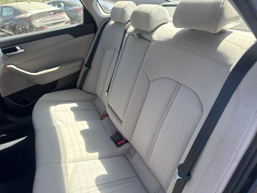 Thumbnail: 2019 Hyundai Sonata - 12