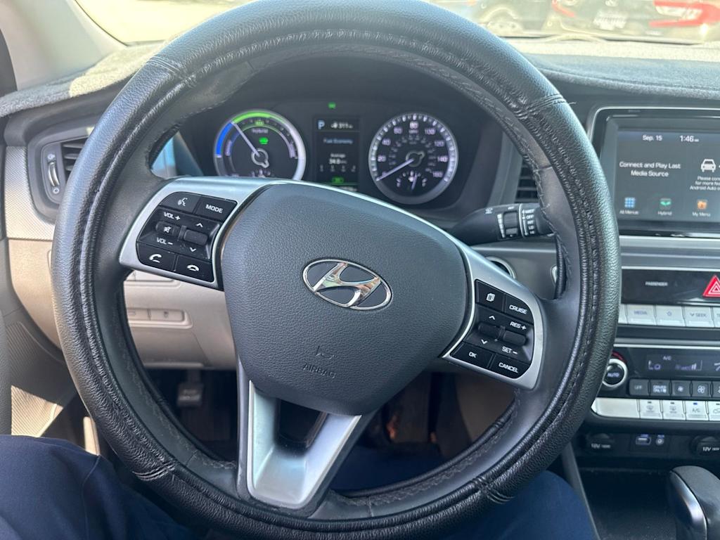 Thumbnail: 2019 Hyundai Sonata - 2