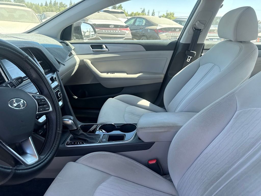 Thumbnail: 2019 Hyundai Sonata - 11