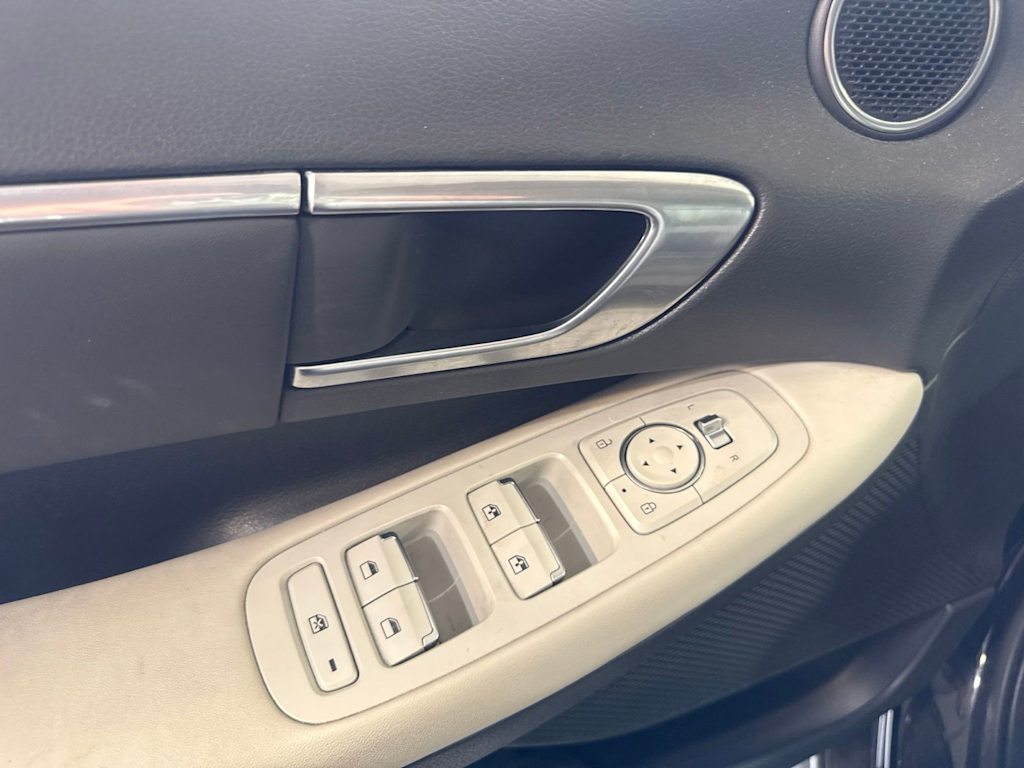 Thumbnail: 2022 Hyundai Sonata - 19