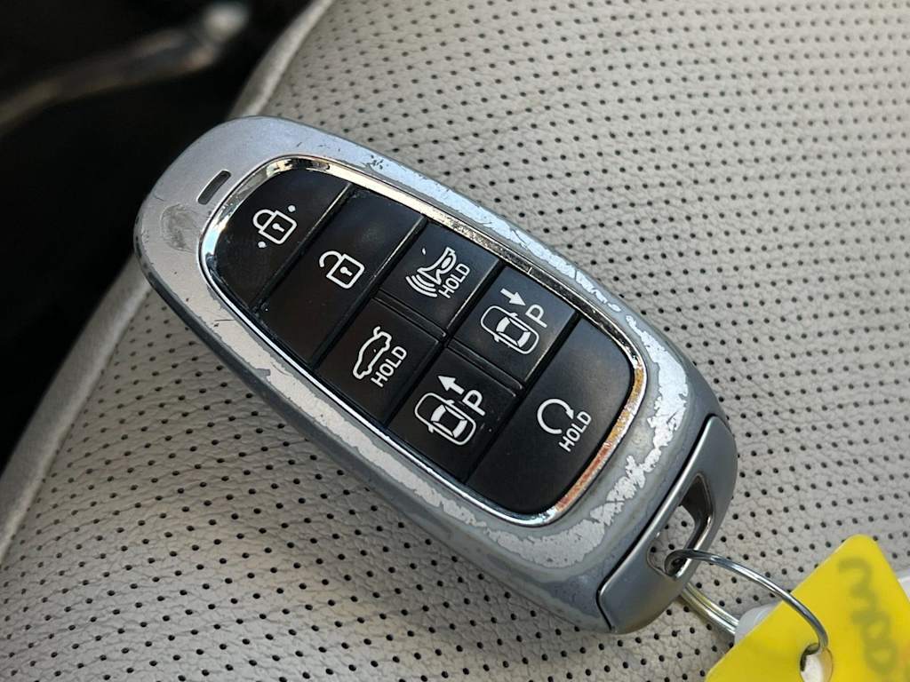 Thumbnail: 2023 Hyundai Sonata - 16