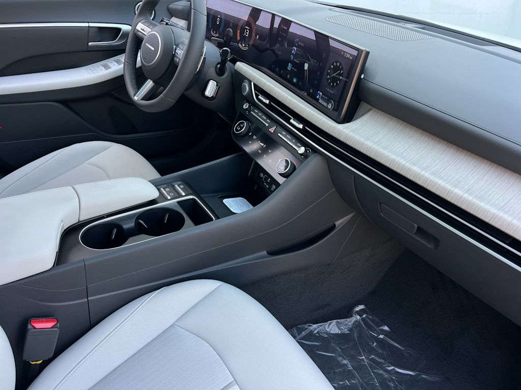 Thumbnail: 2026 Hyundai Sonata - 9