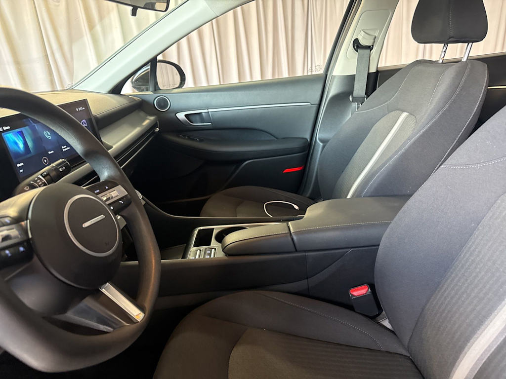 Thumbnail: 2024 Hyundai Sonata - 10