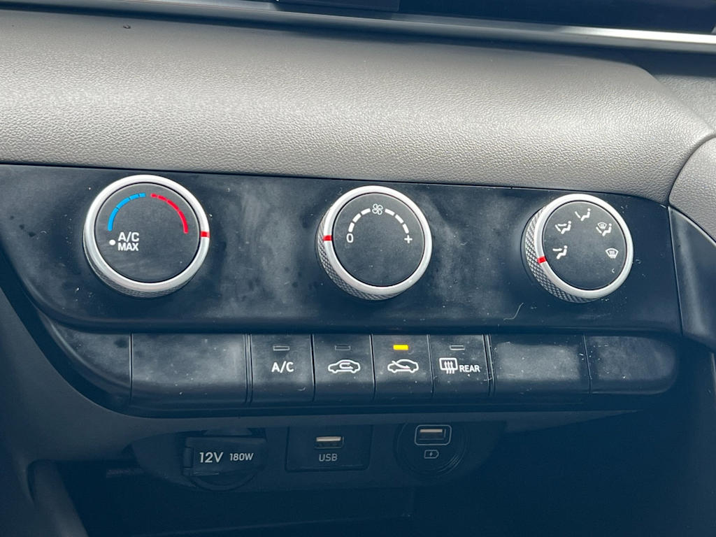 Thumbnail: 2021 Hyundai Elantra - 26