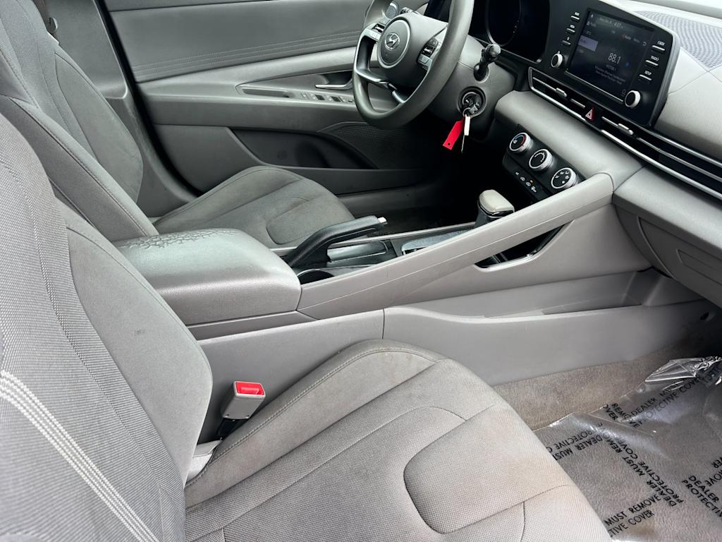 Thumbnail: 2021 Hyundai Elantra - 10