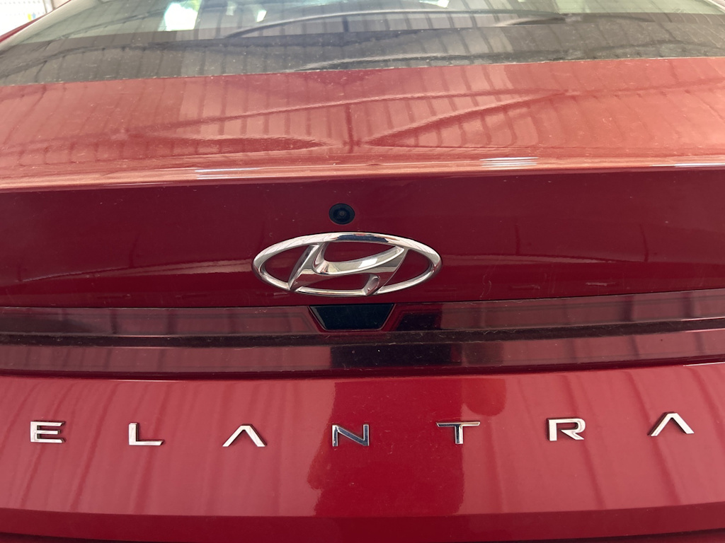 Thumbnail: 2023 Hyundai Elantra - 4