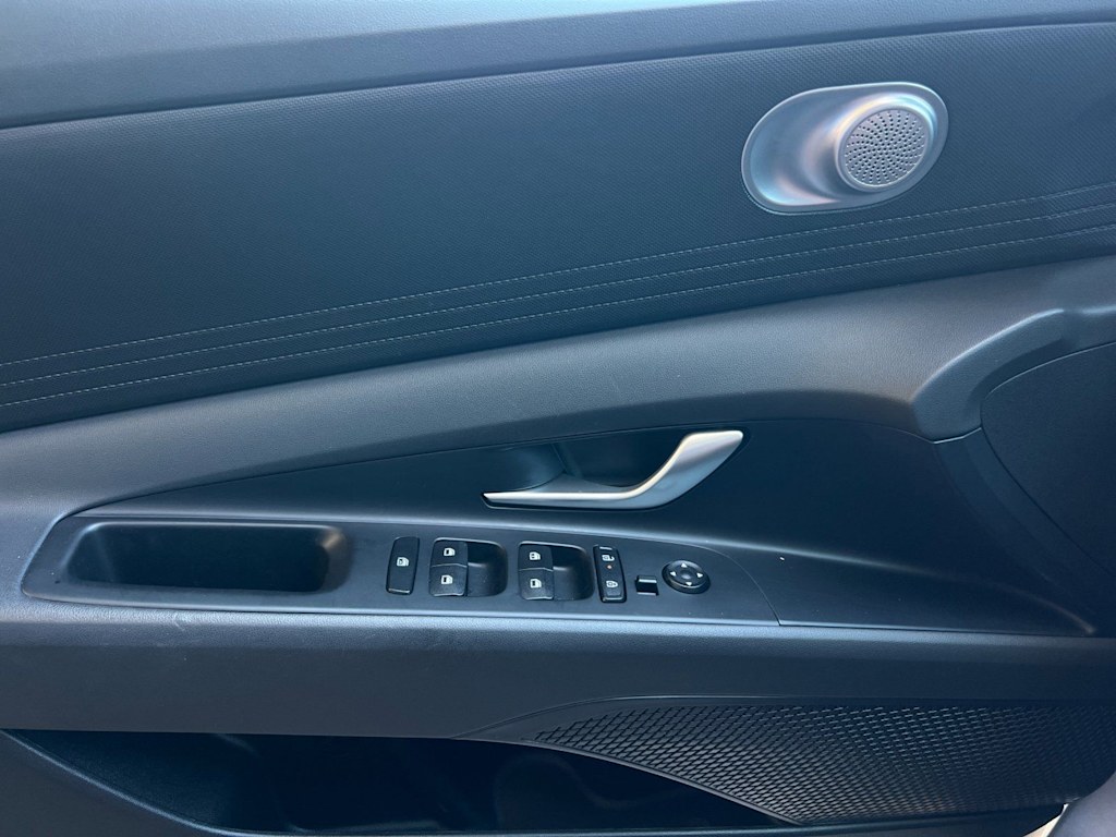2026 Hyundai Elantra SE - Photo 22
