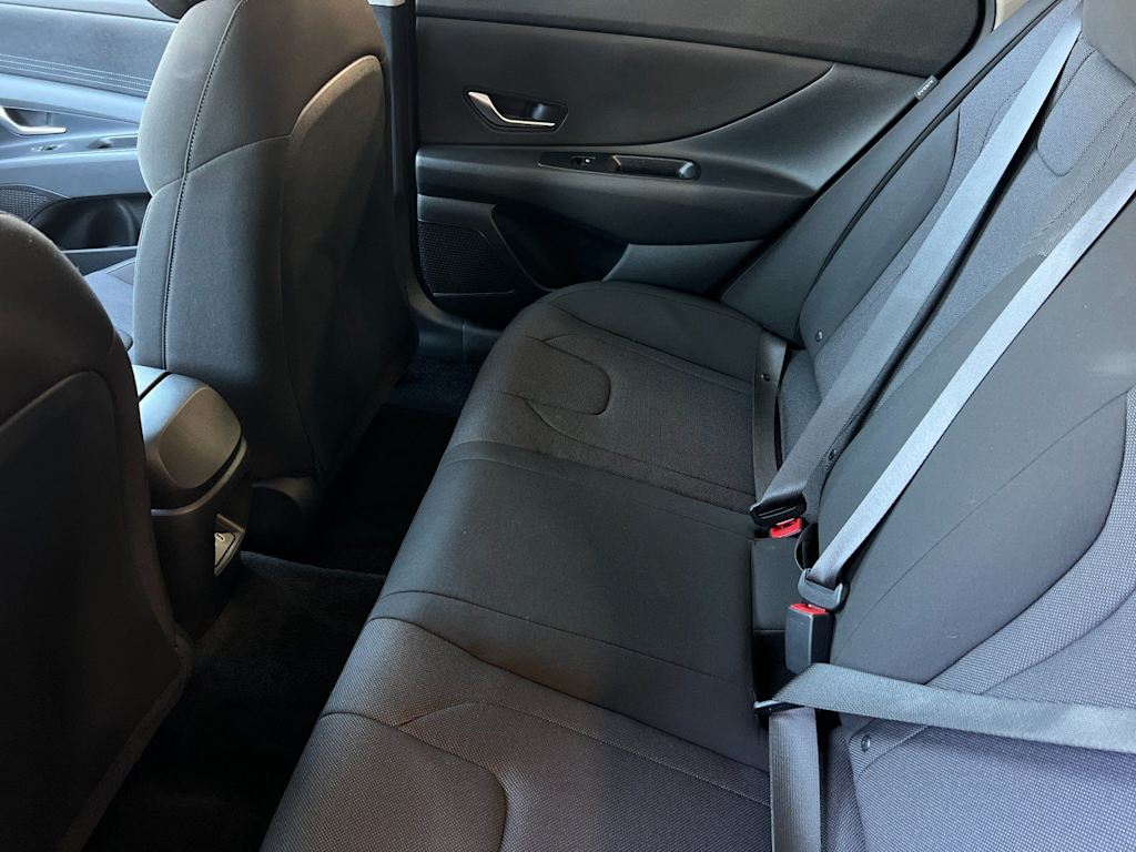 2026 Hyundai Elantra SE - Photo 11