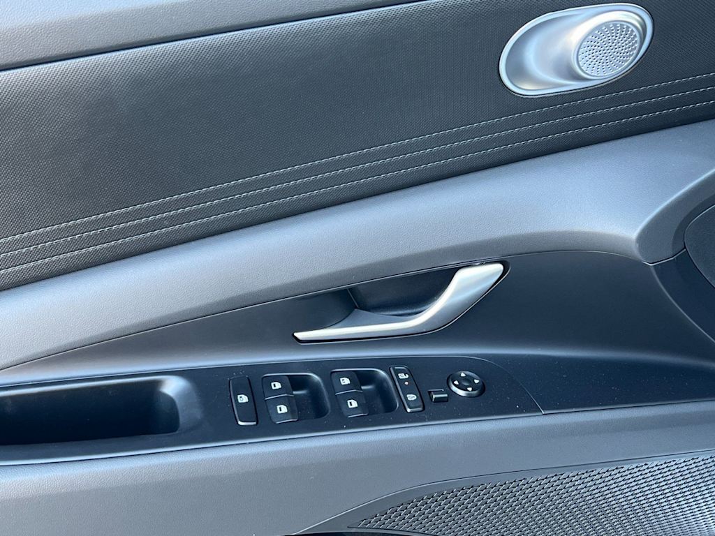 Thumbnail: 2026 Hyundai Elantra - 21