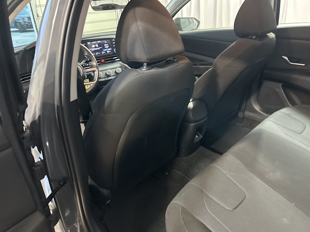 Thumbnail: 2025 Hyundai Elantra - 10