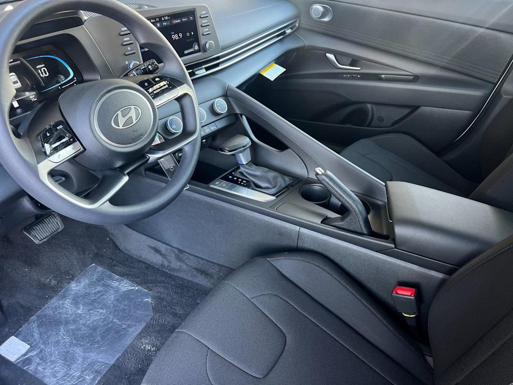 Thumbnail: 2026 Hyundai Elantra - 9