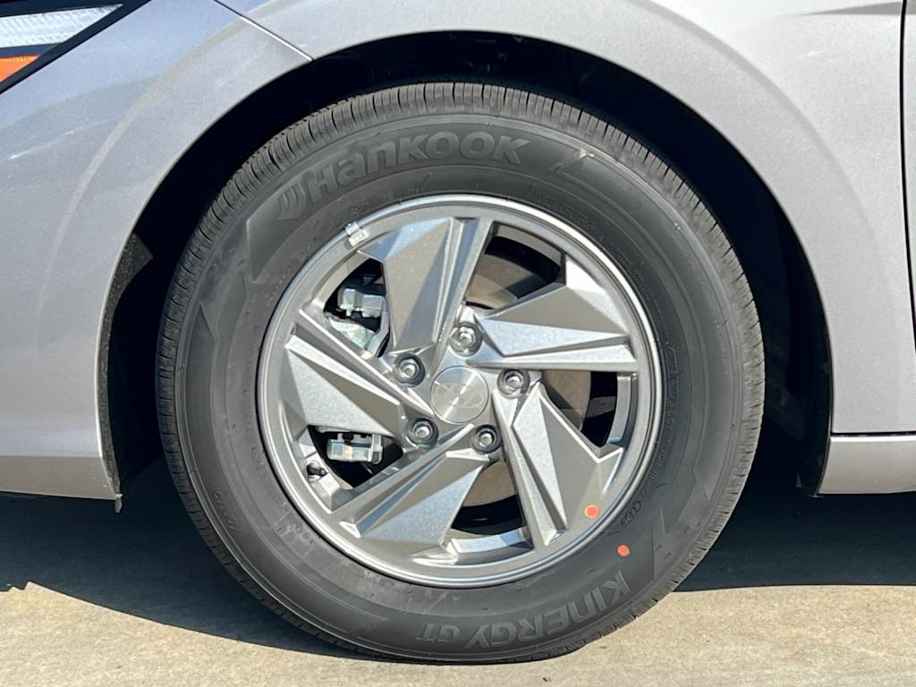 Thumbnail: 2026 Hyundai Elantra - 8