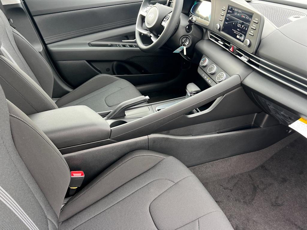 Thumbnail: 2026 Hyundai Elantra - 10