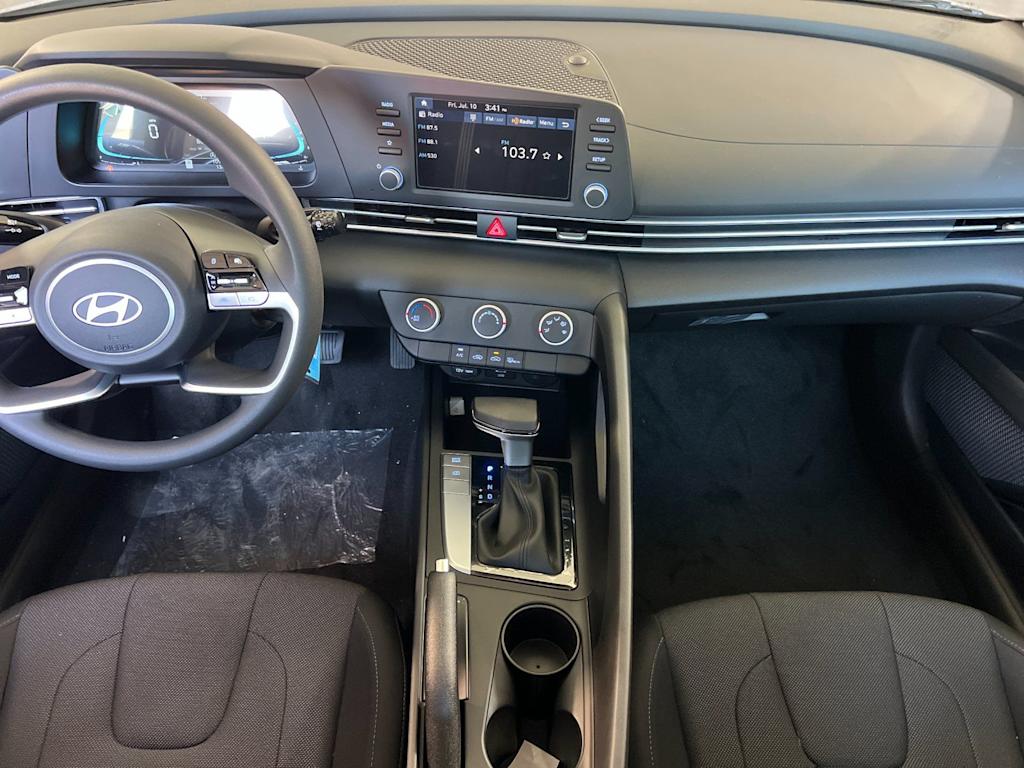 Thumbnail: 2026 Hyundai Elantra - 2