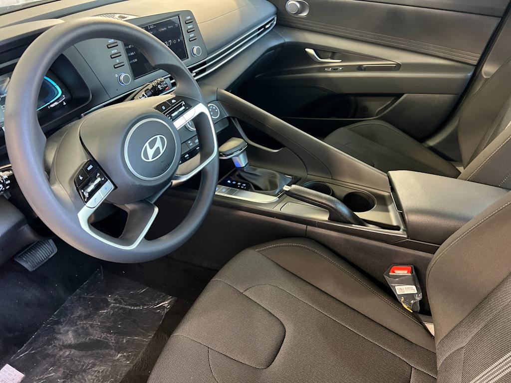Thumbnail: 2026 Hyundai Elantra - 9