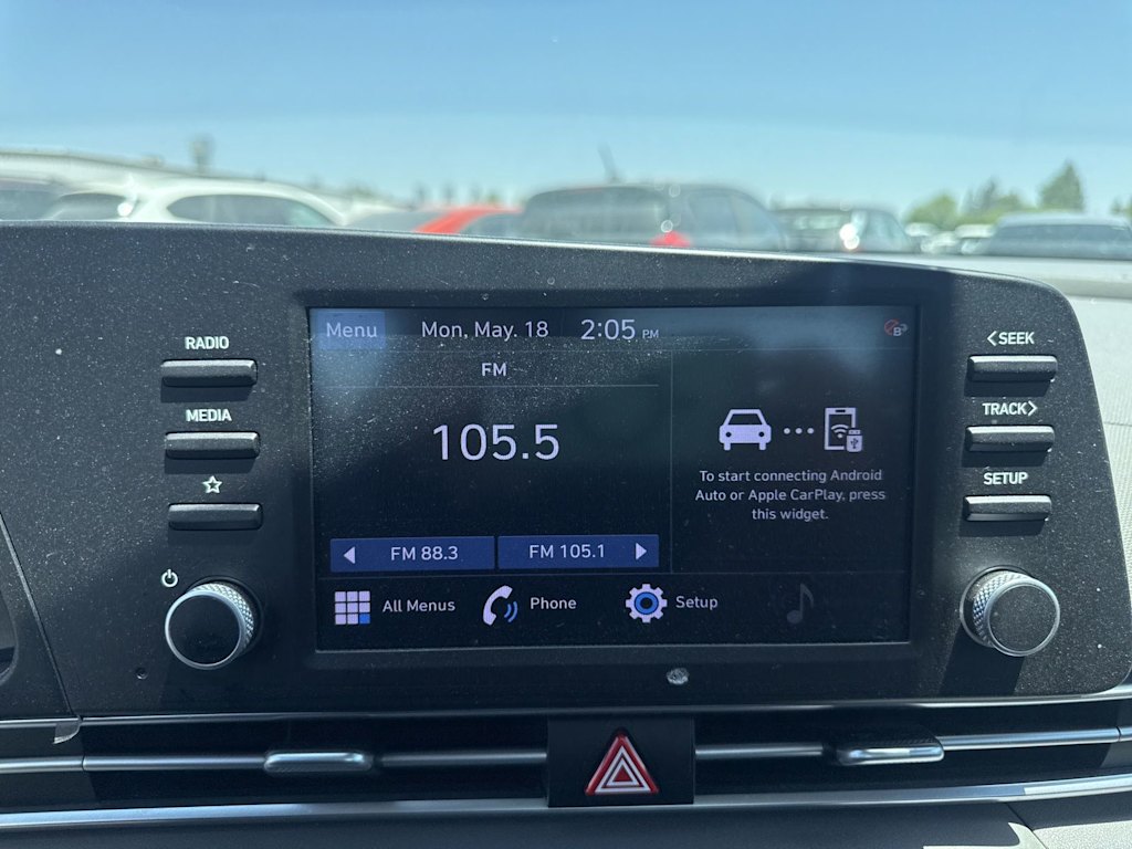 Thumbnail: 2023 Hyundai Elantra - 10