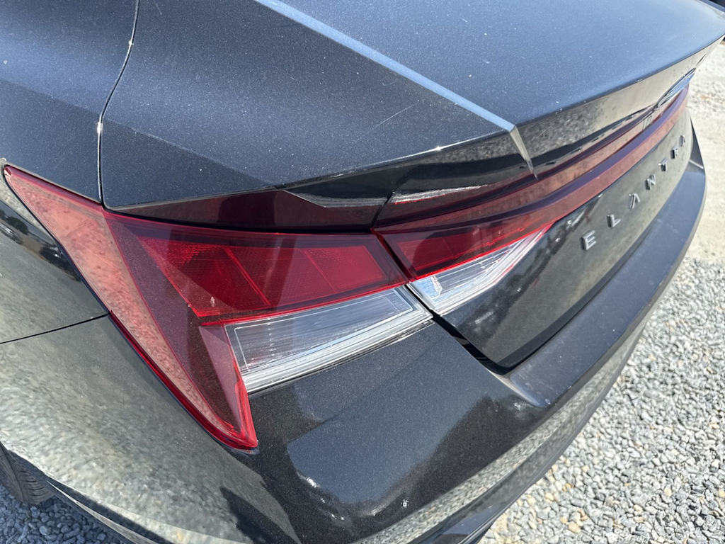Thumbnail: 2023 Hyundai Elantra - 19