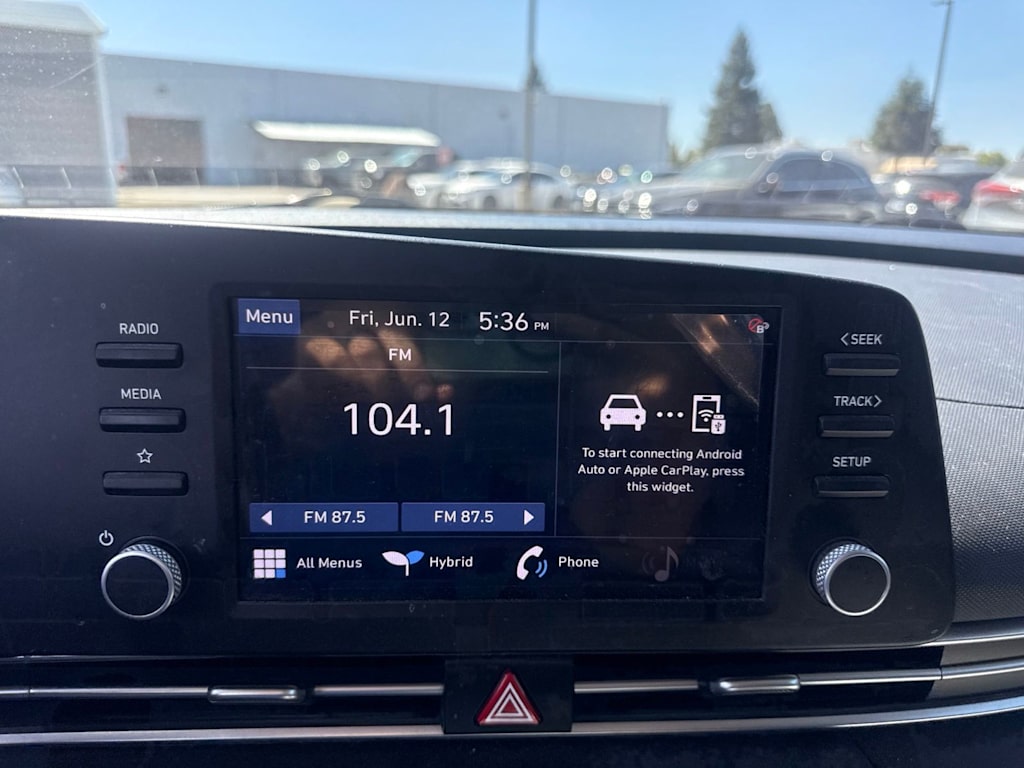 Thumbnail: 2023 Hyundai Elantra - 10