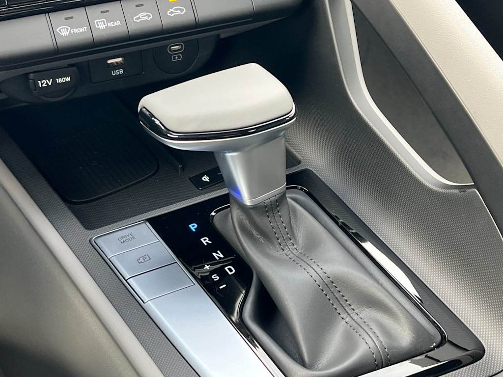 Thumbnail: 2025 Hyundai Elantra - 16