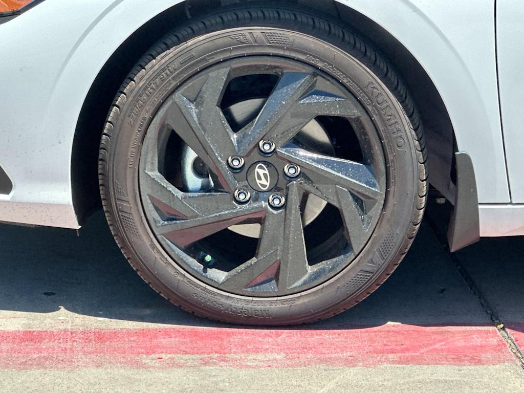 Thumbnail: 2026 Hyundai Elantra - 8