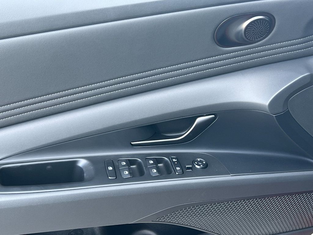 Thumbnail: 2026 Hyundai Elantra - 22