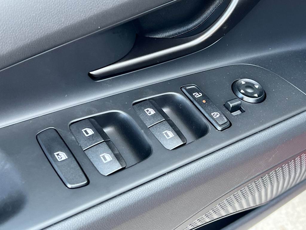 Thumbnail: 2026 Hyundai Elantra - 23