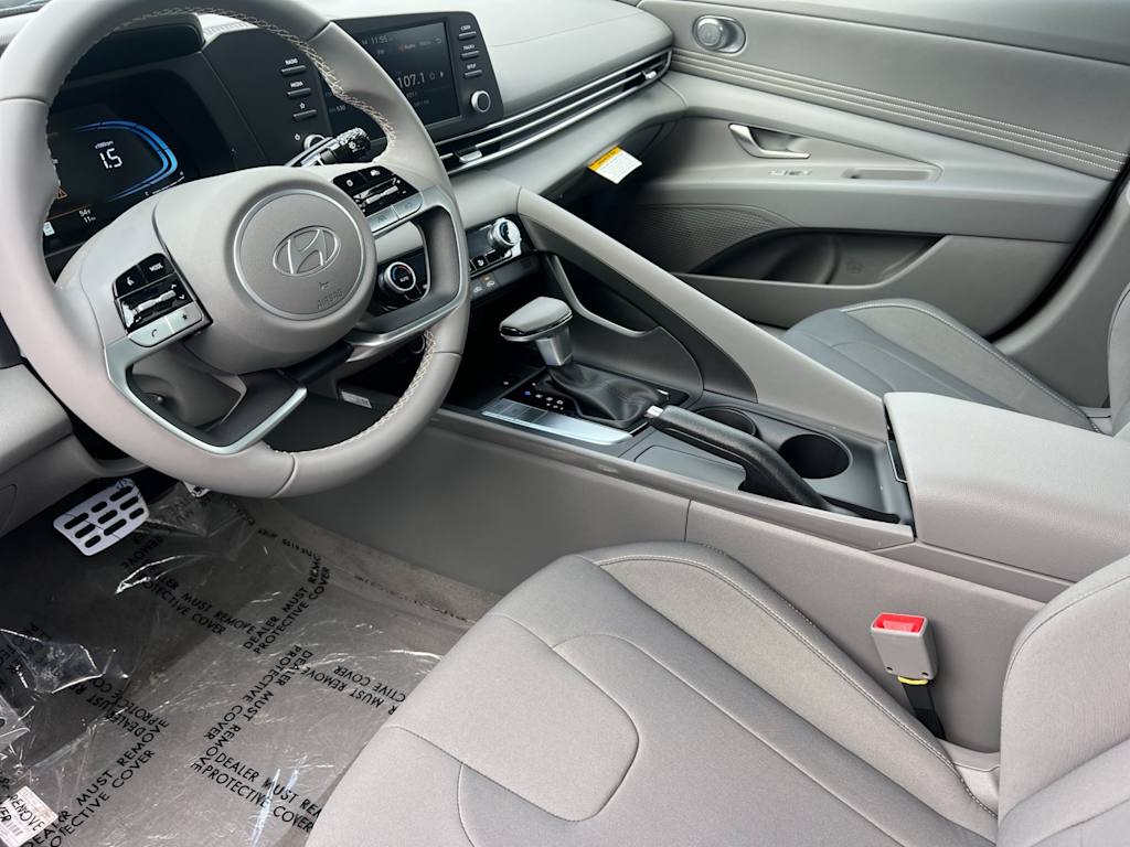 Thumbnail: 2025 Hyundai Elantra - 9