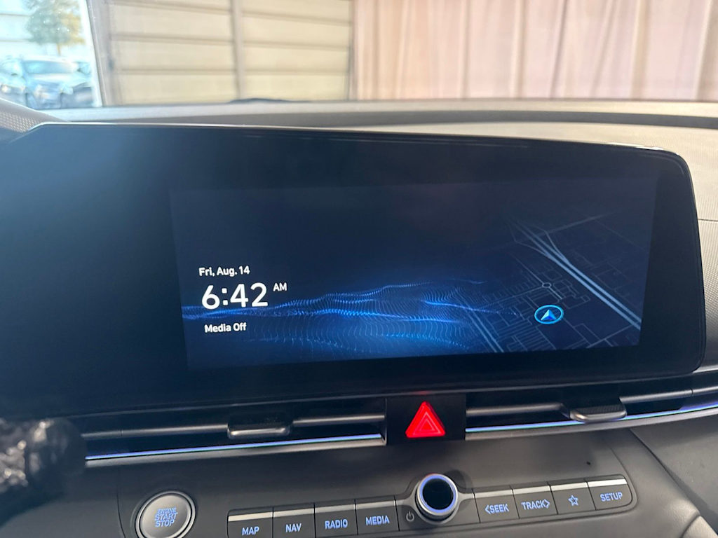 Thumbnail: 2024 Hyundai Elantra - 10