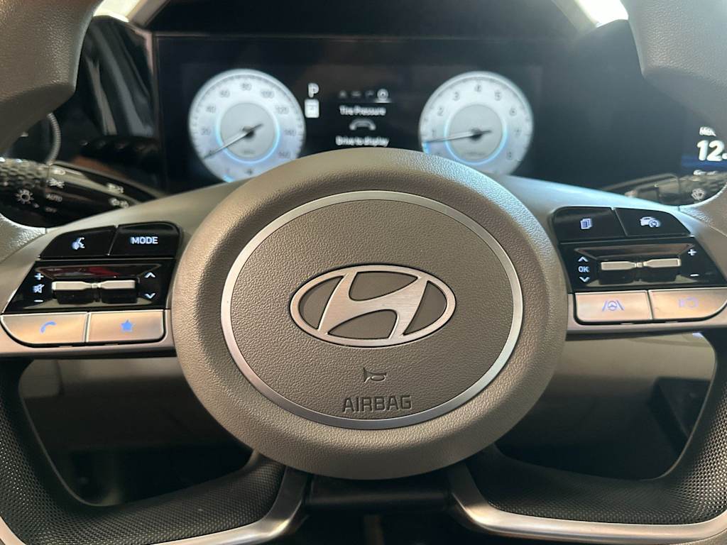 Thumbnail: 2024 Hyundai Elantra - 24