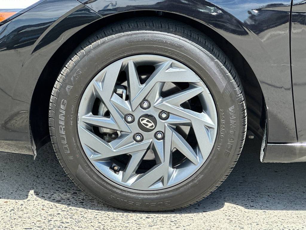 Thumbnail: 2024 Hyundai Elantra - 8