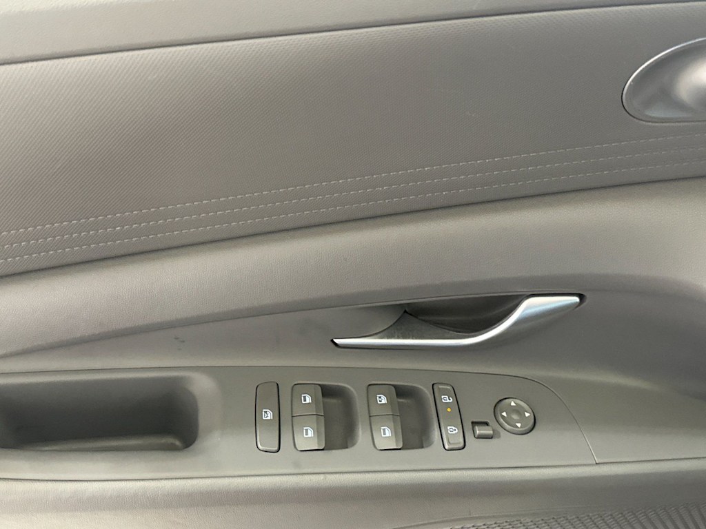 Thumbnail: 2024 Hyundai Elantra - 20
