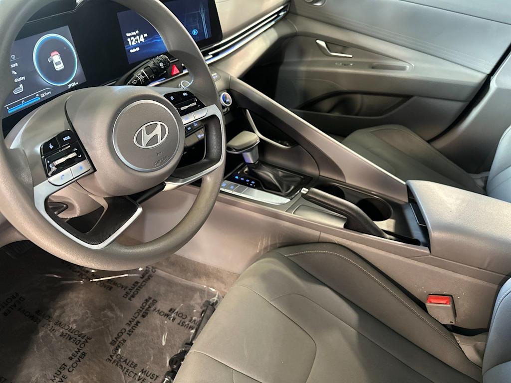 Thumbnail: 2024 Hyundai Elantra - 9