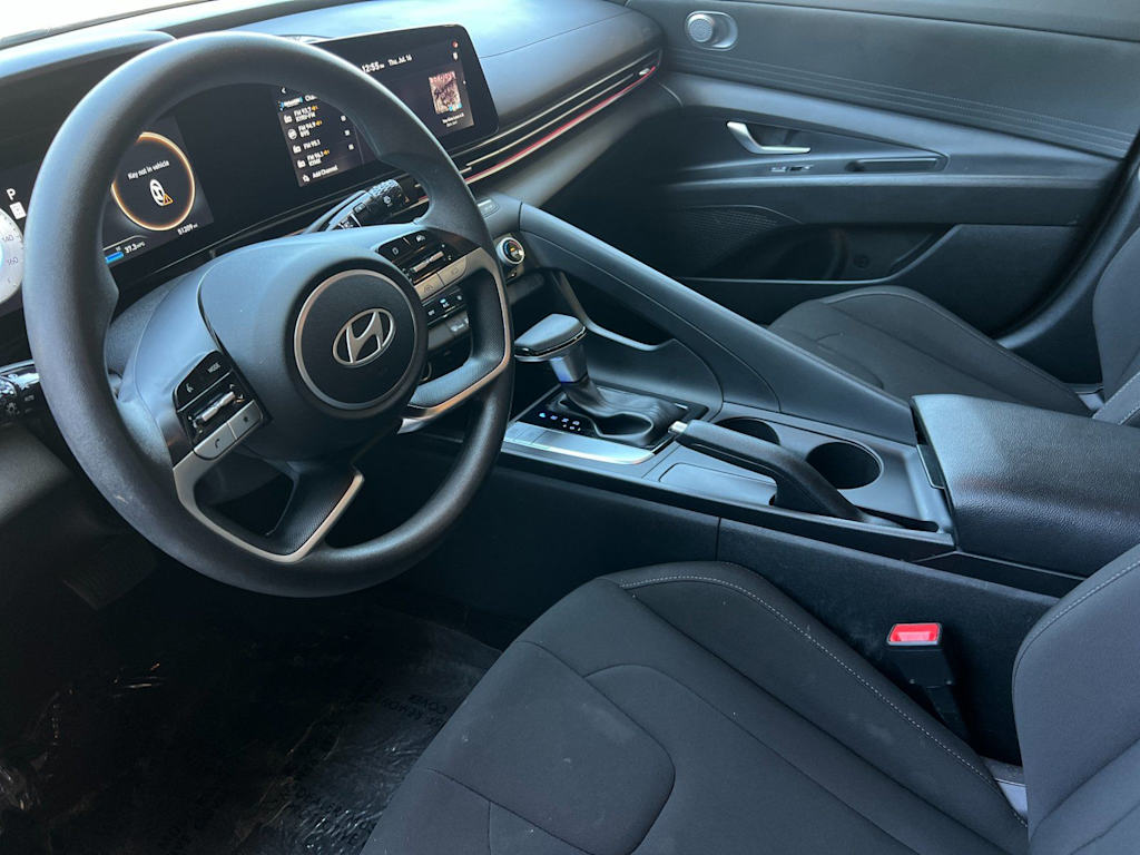 Thumbnail: 2024 Hyundai Elantra - 9