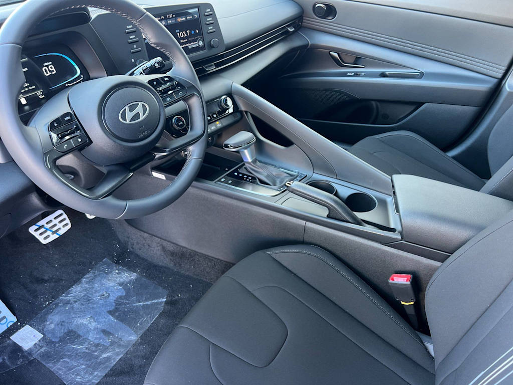 Thumbnail: 2026 Hyundai Elantra - 9